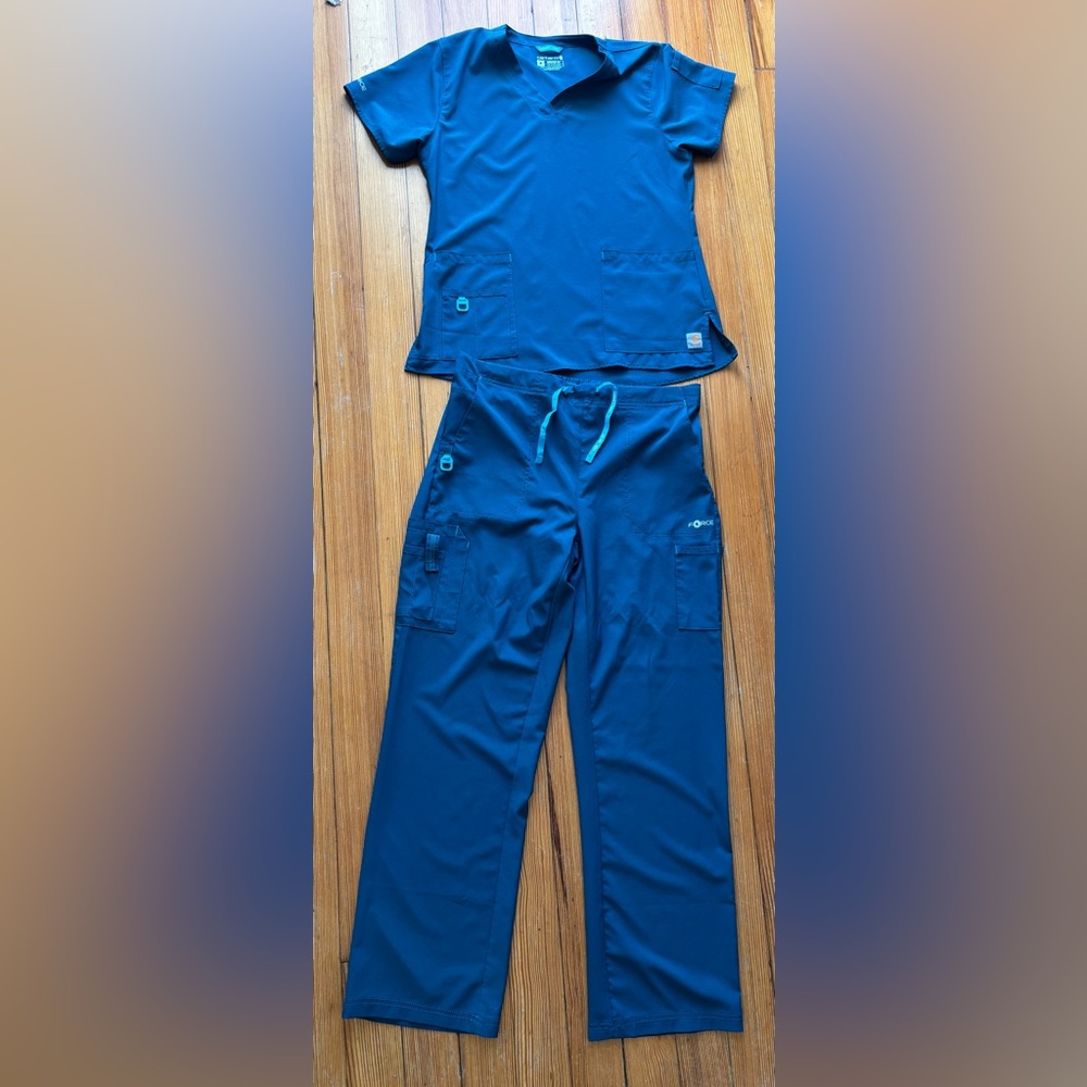 Carhartt Scrub Set (never worn)